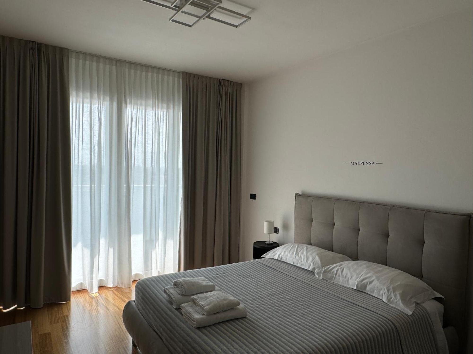 White Malpensa Gallarate Exteriér fotografie